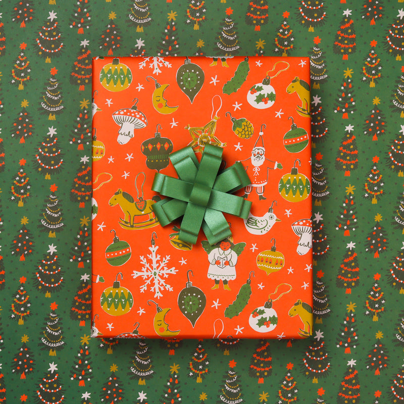 Christmas Baubles / Tannenbaum Wrap Roll of 6
